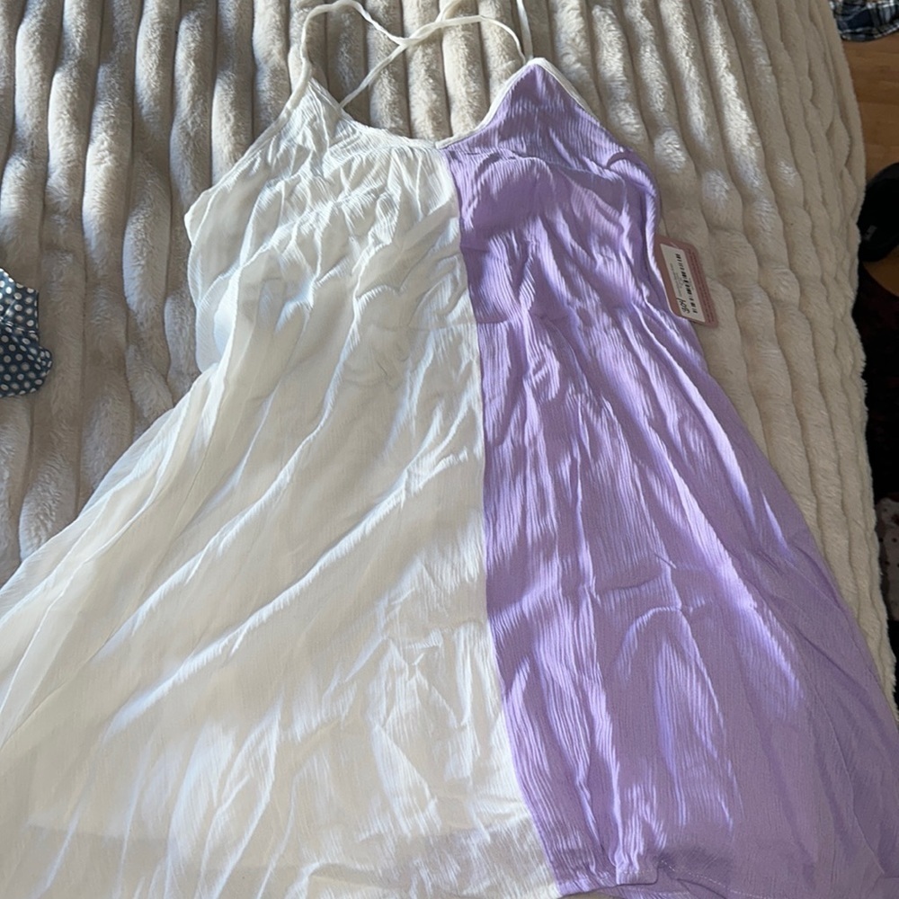Size medium color, blocked, rayon, dress, lilac and white